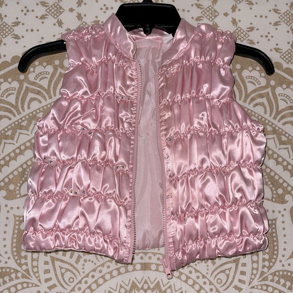 “KIDS HEADQUARTERS” GIRLS PINK ZIP-UP PUFFER VEST WITH BOWS & RHINESTONES SIZE 5 - Picture 2 of 6